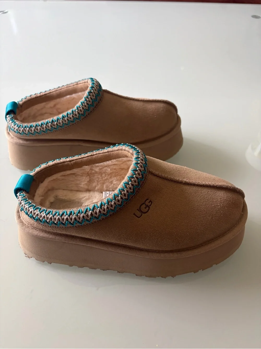 UGG Tan Mule with Turquoise and Cream Stitching Sz 5